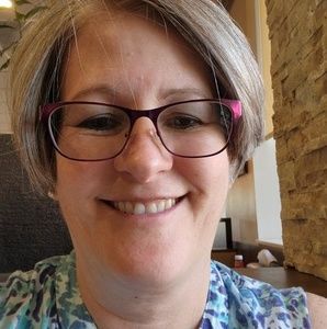 Meet your Posher, Linda